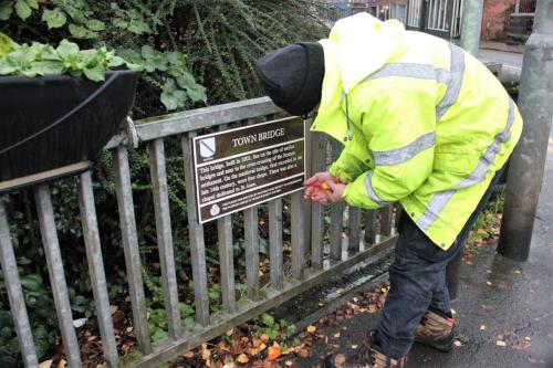 Fixing on the bridge